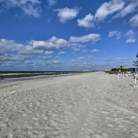 St Pete Condo With Heated Pool - Less Than 1 Mi To Beach! St. Pete Beach Exterior photo